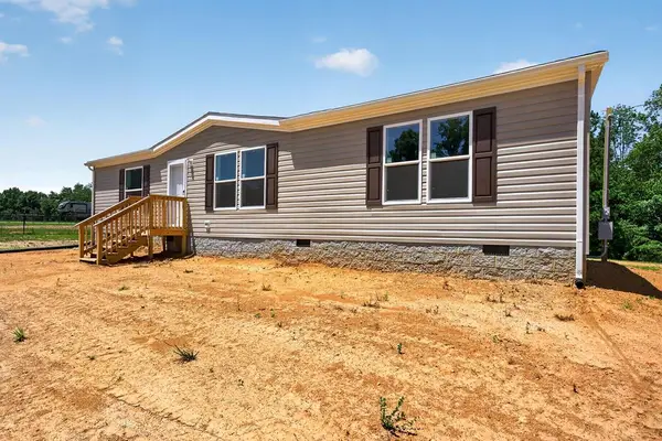 451 Salem Rd, McMinnville, TN 37110