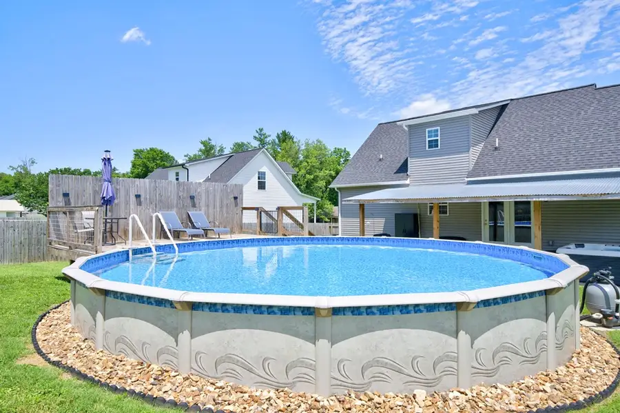 225 Peach Street, Baxter, TN 38544 - #2