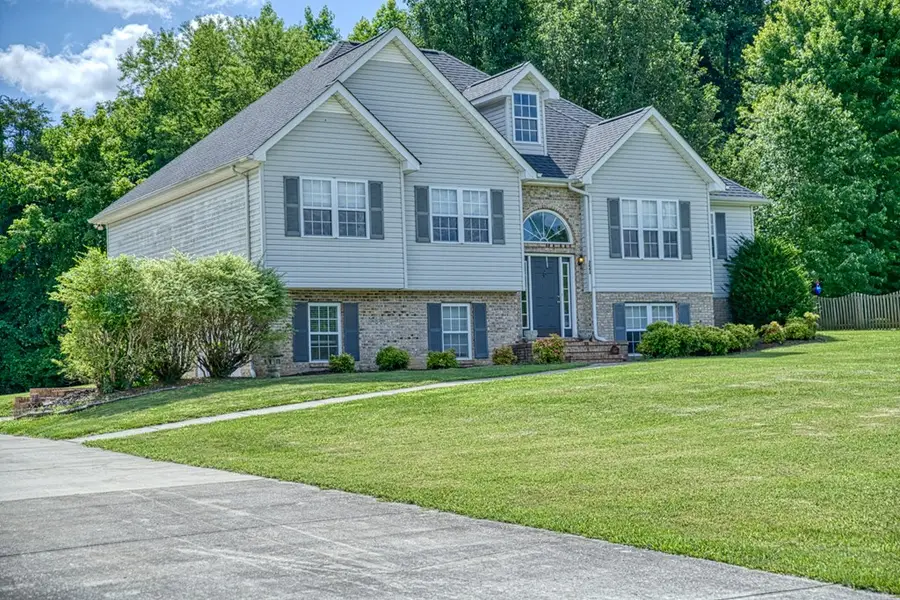 3643 Brookstone Dr., Cookeville, TN 38506 - #3
