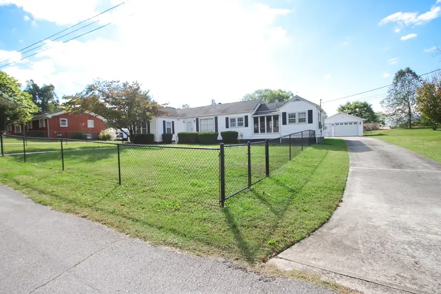 319 Mount View, Sparta, TN 38583 - #3
