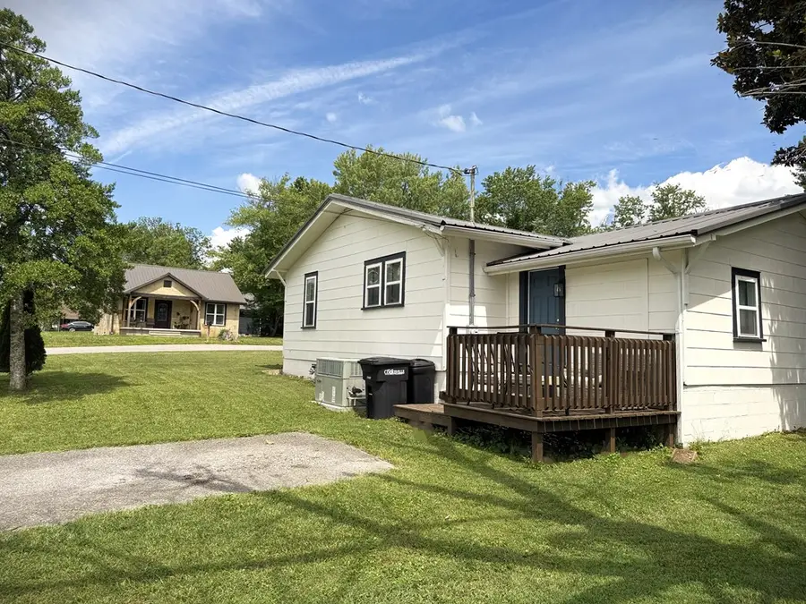 501 Ash Avenue, Cookeville, TN 38501 - #2