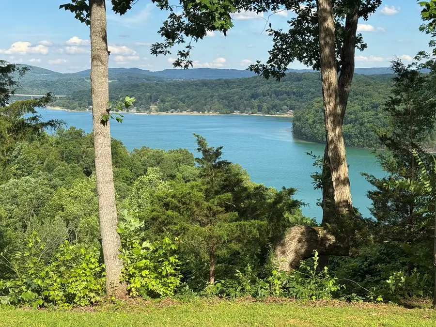 109 Thompson Ln, Byrdstown, TN 38549 - #3