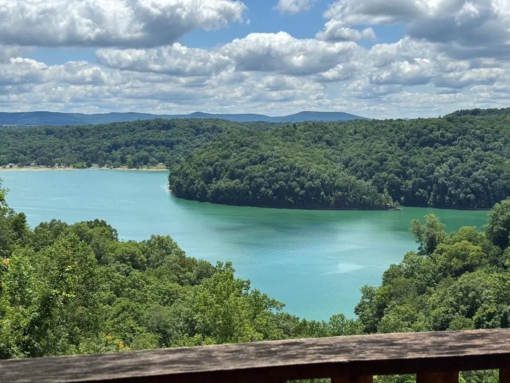 105 Thompson Ln, Byrdstown, TN 38549 - #1