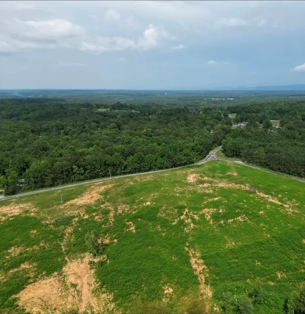 305 Thomas Springs Rd, CROSSVILLE, TN 38572