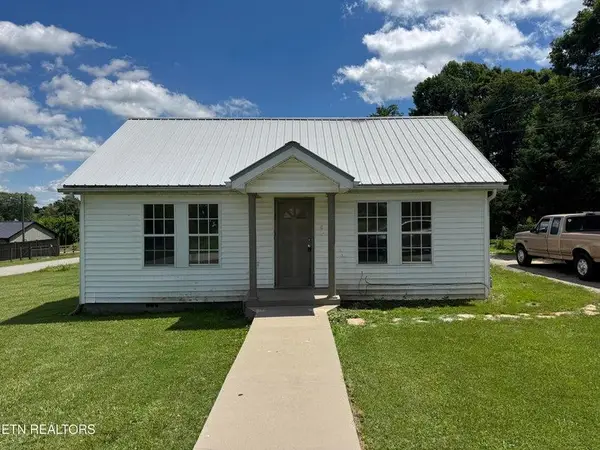 1028 Frank Campbell Rd, Jamestown, TN 38556-5692