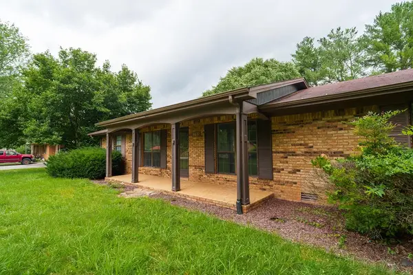 405 Dogleg Dr, LIVINGSTON, TN 38570-2102