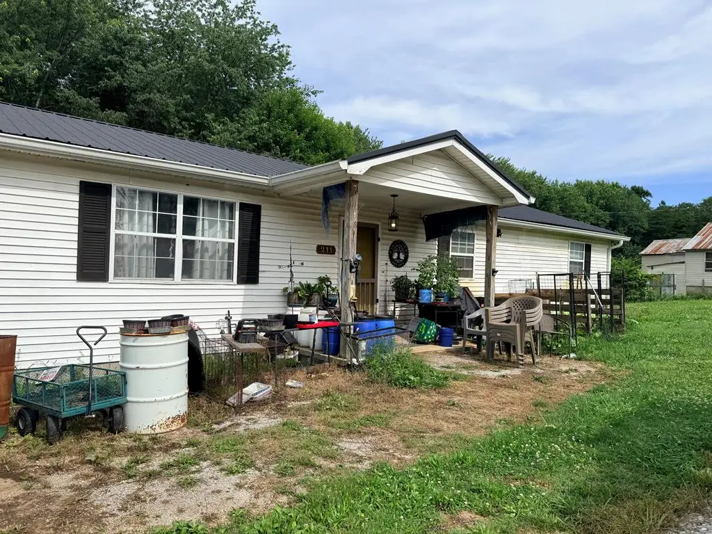 211 Church St, Spencer, TN 38585 - #1
