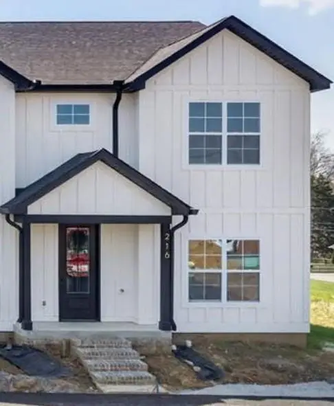 216 W Jere Whitson Road, COOKEVILLE, TN 38501