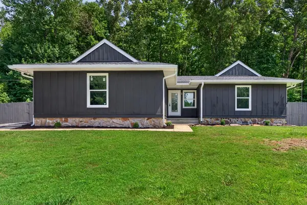 2602 Oakwood Ln, COOKEVILLE, TN 38506