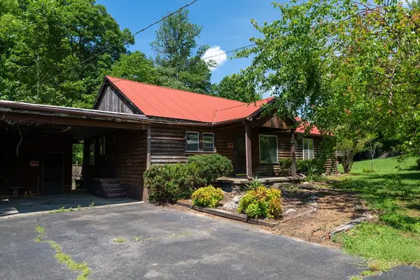 1755 Hawkins Crawford, COOKEVILLE, TN 38501