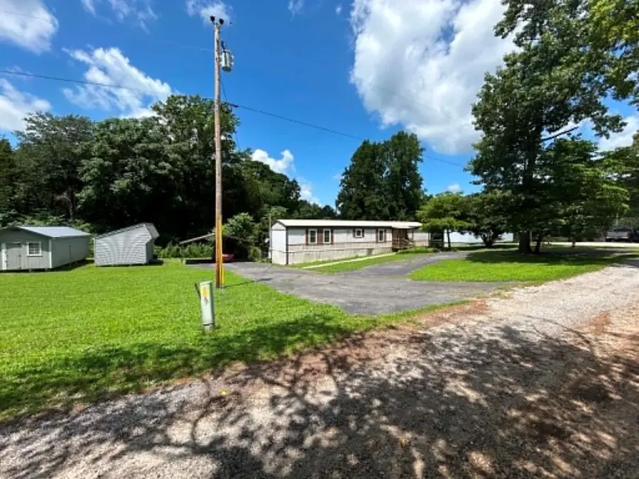 360 Jenkins Rd, Sparta, TN 38583 - #3