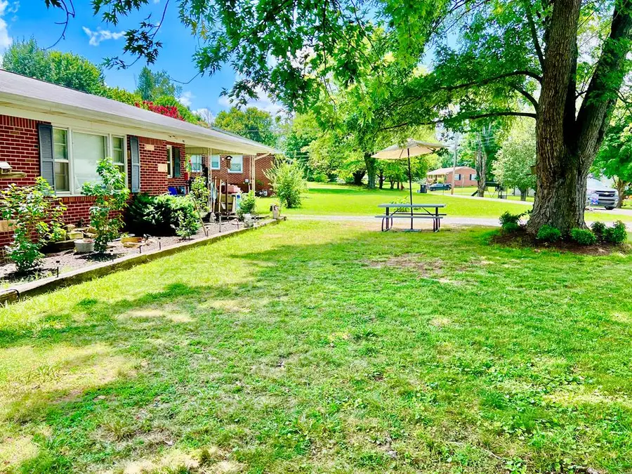 190 Epperson Ave., Cookeville, TN 38506 - #3