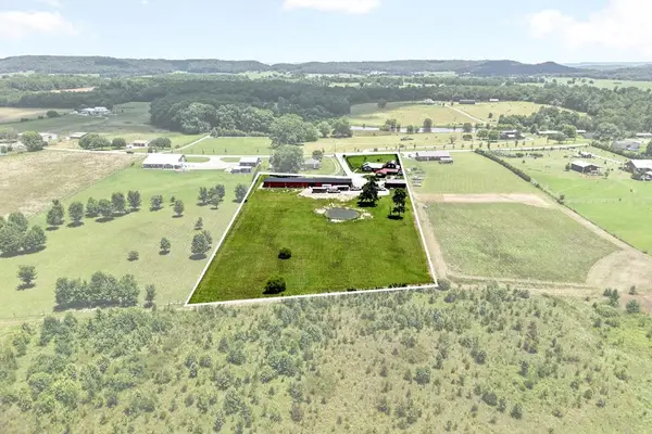 14706 Old Kentucky Road, Walling, TN 38583