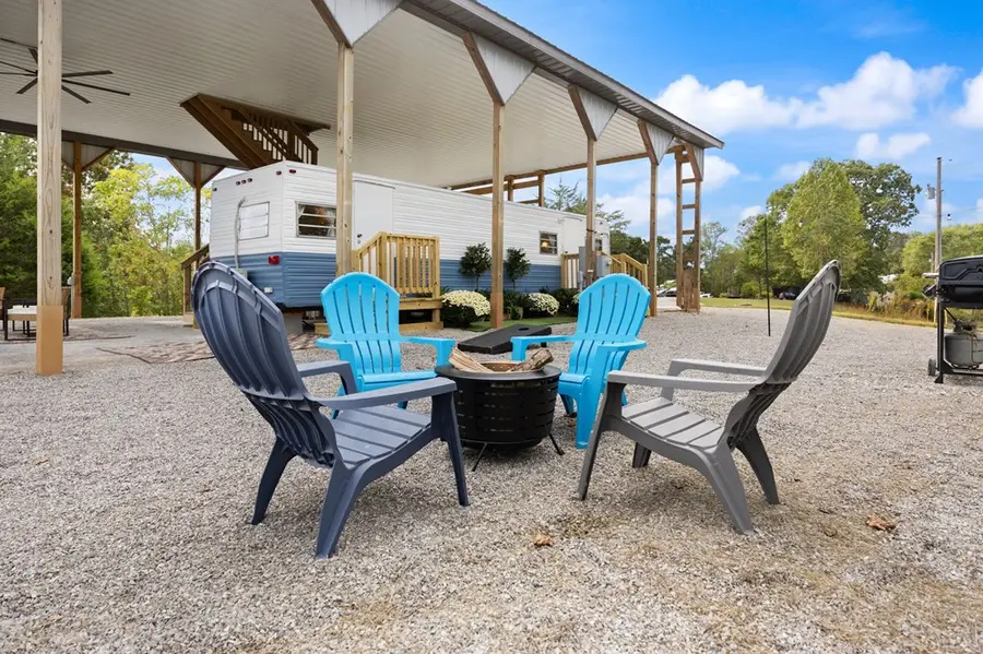 150 Hulse Rd, Burkesville, KY 42717 - #3