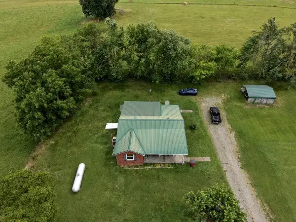 980 West Rd, Red Boiling Springs, TN 37150 - #3