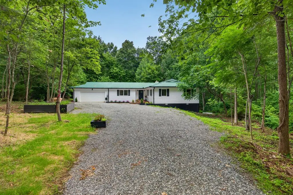 41 Jump Off Place, Monterey, TN 38574 - #1