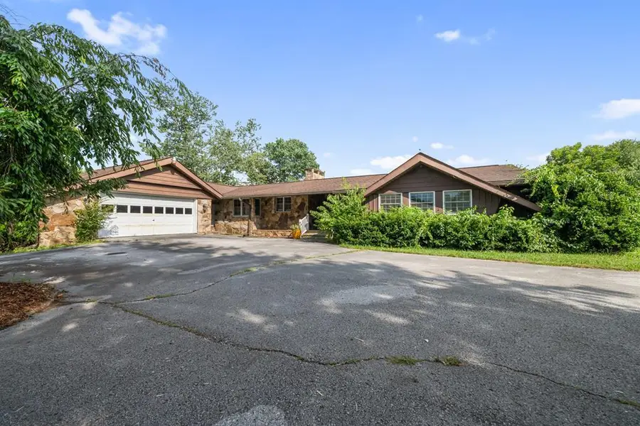 820 Highway 68, Crossville, TN 38555 - #2