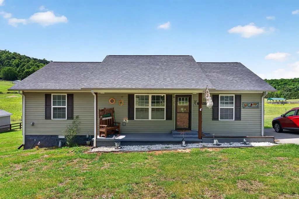 2040 Walker Cove Rd, Sparta, TN 38583 - #1
