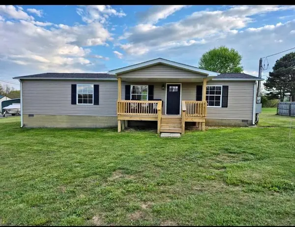 1424 Creston Rd, CROSSVILLE, TN 38571