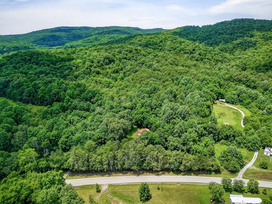 9249 Monterey Hwy, Sparta, TN 38583 - #2