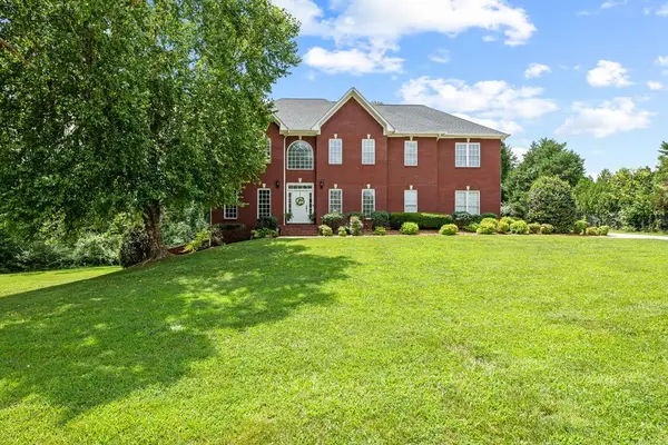 992 Stonebridge Circle, COOKEVILLE, TN 38501