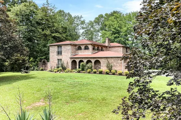 1738 Heathrow Drive, COOKEVILLE, TN 38506
