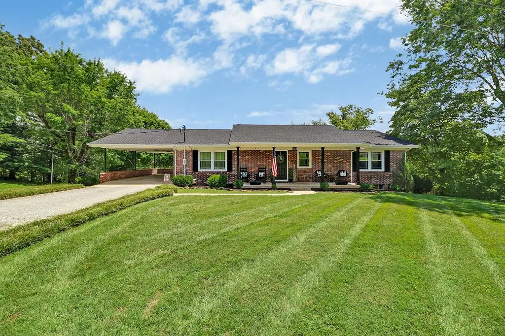 335 Woodland St, Livingston, TN 38570 - #1