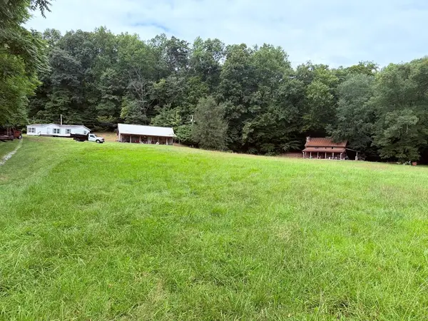 8499 Round Cove Road, SPARTA, TN 38583