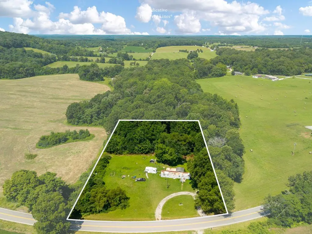 15964 Old Kentucky Rd, Walling, TN 38583 - #1