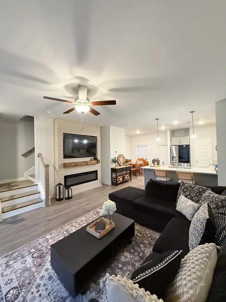 221 Holywell Dr, Gallatin, TN 37066 - #2