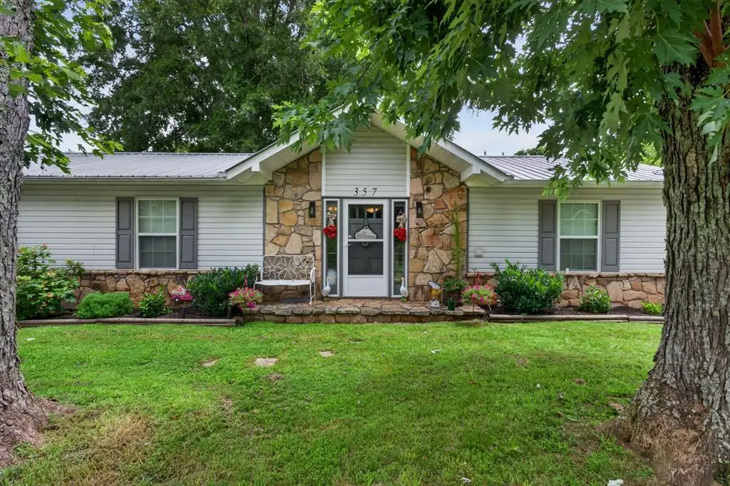 357 Old Qualls Rd, Cookeville, TN 38506 - #1