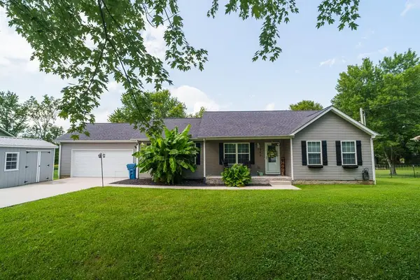 153 Chestnut St, Baxter, TN 38544-4417