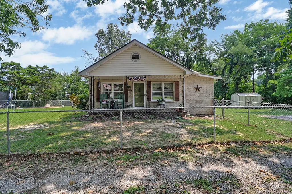 226 Rugby Ave, Jamestown, TN 38556 - #1