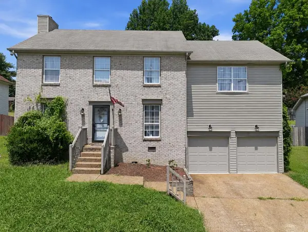 632 Granwood Blvd, Old Hickory, TN 37138-4240