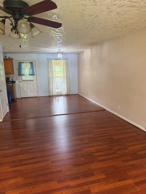 208 Valley St., Sparta, TN 38583 - #2