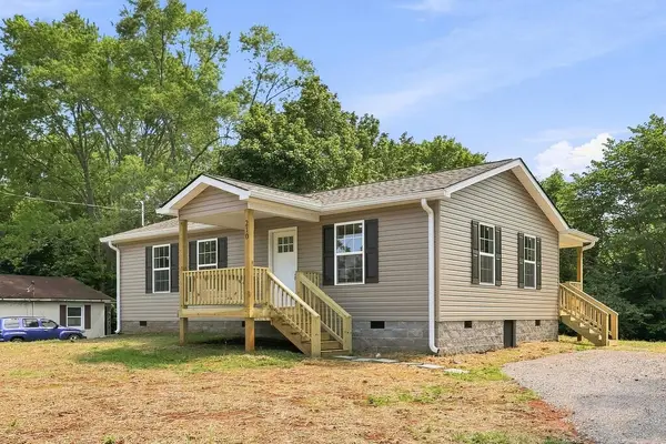 210 Wagoner Street, SPARTA, TN 38583