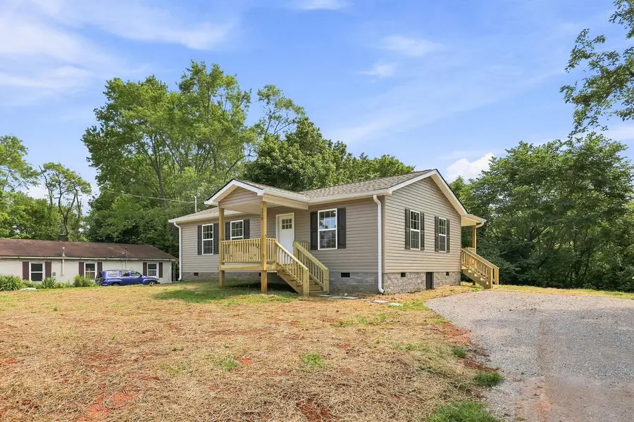 210 Wagoner Street, Sparta, TN 38583 - #3