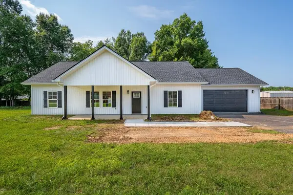 145 Maxwell St, ALGOOD, TN 38506