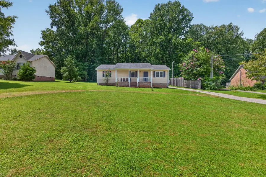 1763 Eastlake Dr, Cookeville, TN 38506 - #2