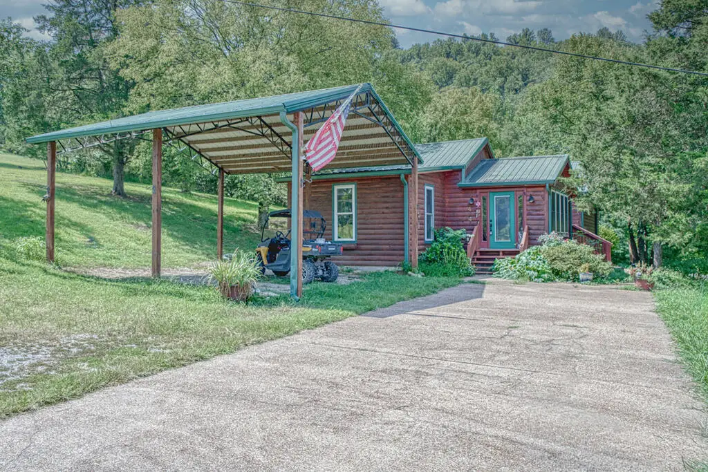 424 Forrester Hollow Ln, Granville, TN 38564 - #1