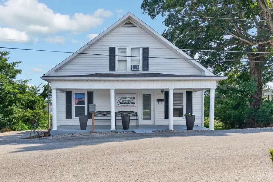 111 Maple St, Albany, KY 42602 - #2