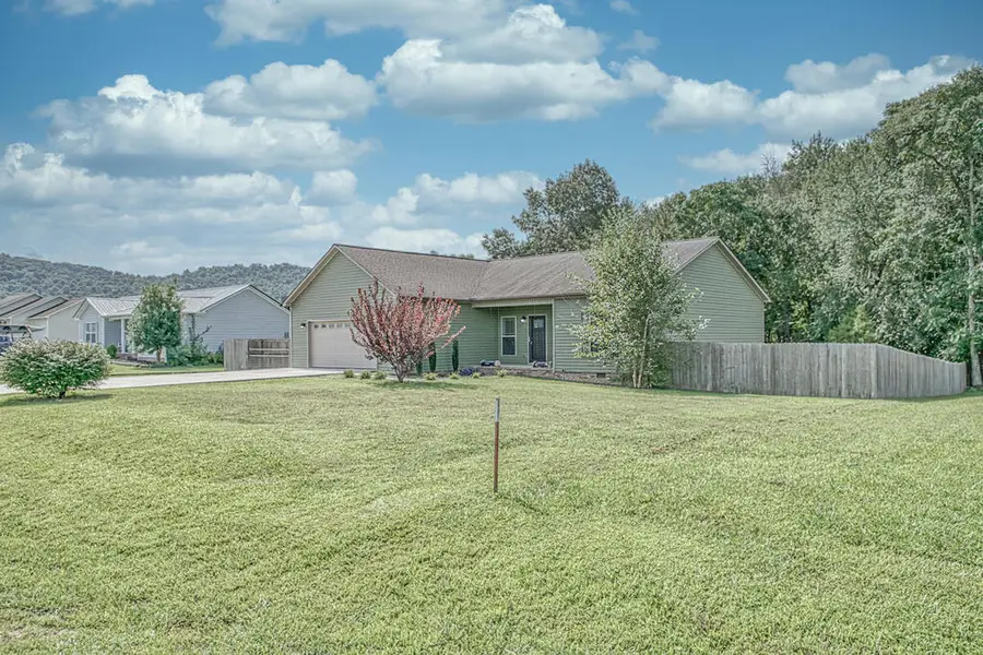 371 Autumn Hill Dr, Rickman, TN 38580 - #2