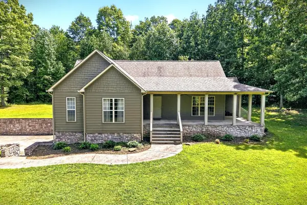 813 Mayland Road, CROSSVILLE, TN 38571