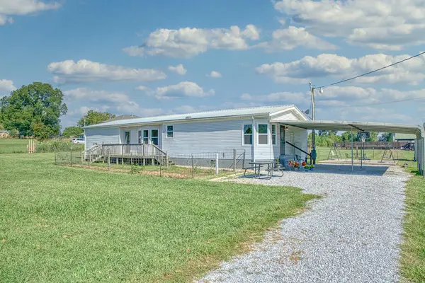 856 Corinth Rd, SPARTA, TN 38583