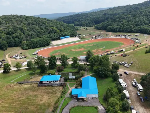 6338 Golden Mountain Road, SPARTA, TN 38583