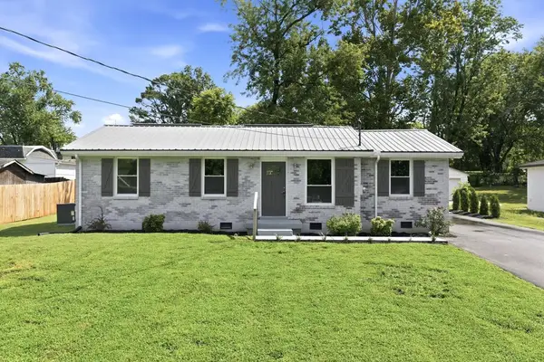 1005 Bettie Dr, Old Hickory, TN 37138-3315