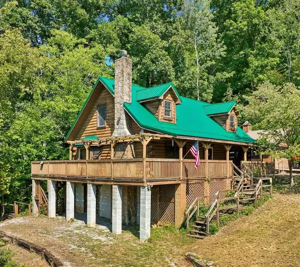 161 Obey River Ln, Celina, TN 38551