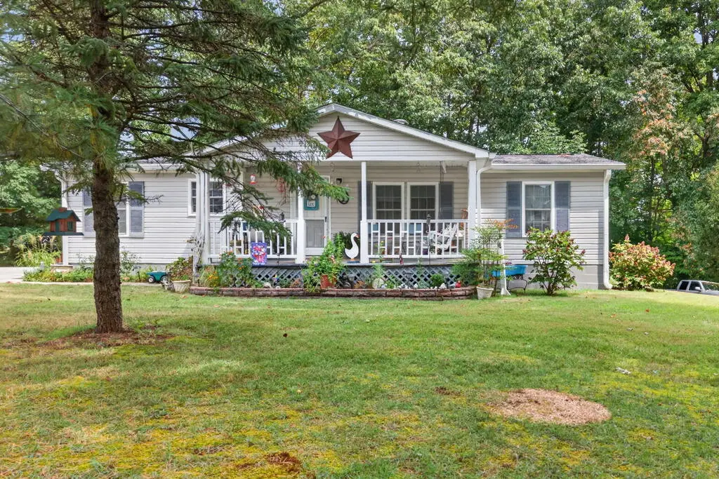 1100 Reeder St, Byrdstown, TN 38549 - #1
