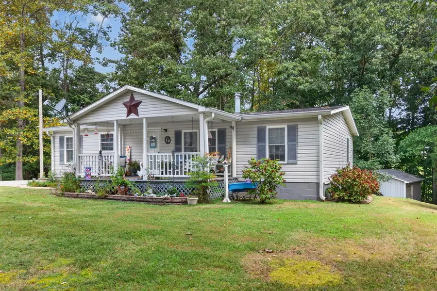 1100 Reeder St, Byrdstown, TN 38549 - #2