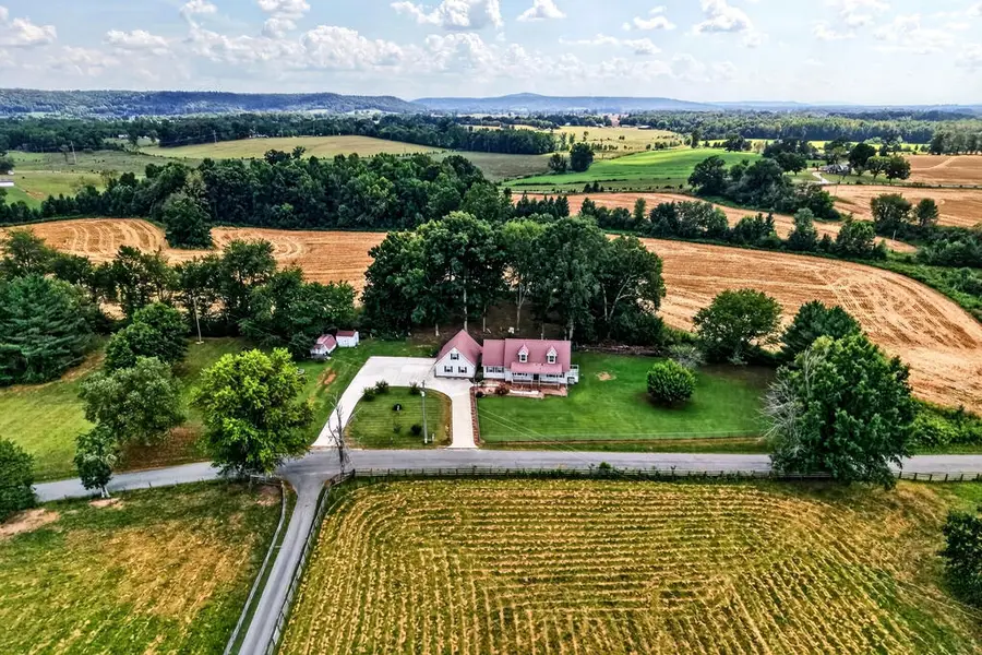524 Willie Jarvis Rd, Sparta, TN 38583 - #2